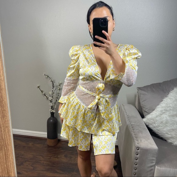 For Love & Lemons Victoria Secret Colab Daffodil Robe Mini Lace Dress Size M - Picture 1 of 10